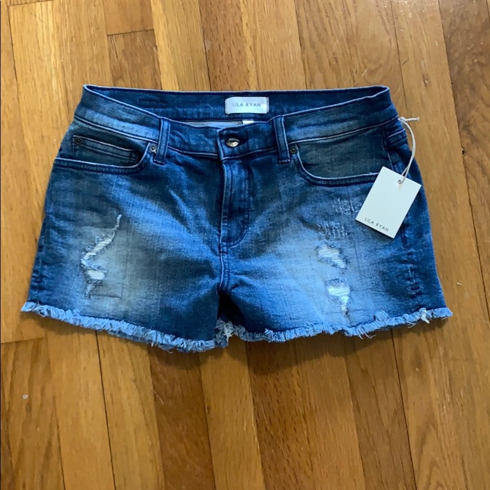 Lila Ryan Distressed Fray Hem Short